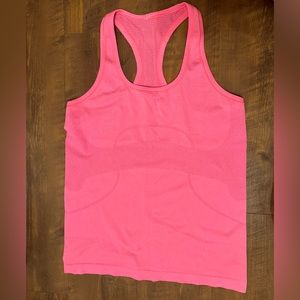 **SOLD** Lululemon Swiftly Tech Racerback Tank Top